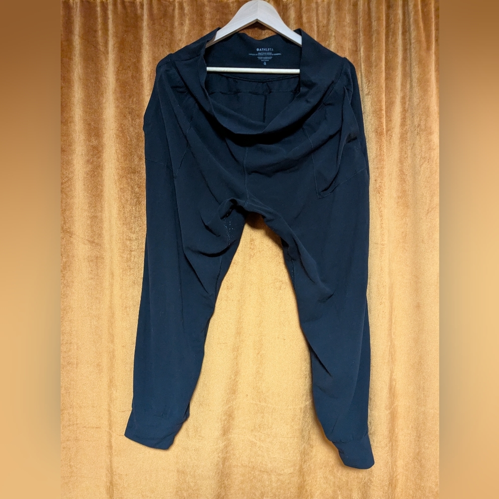 Salutation Joggers